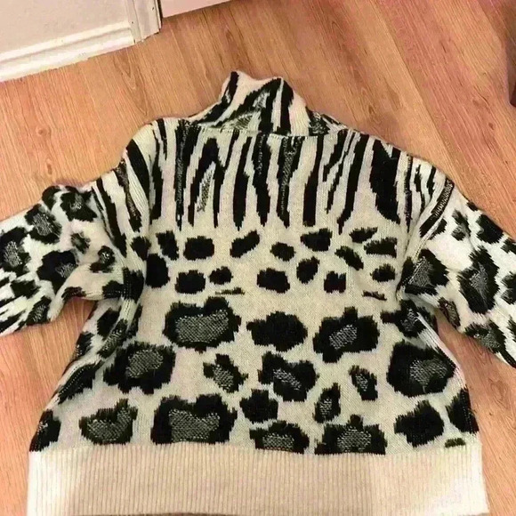 TopShop Zebra Mix Print Funnel Jumper Sweater - Picture 3 of 5